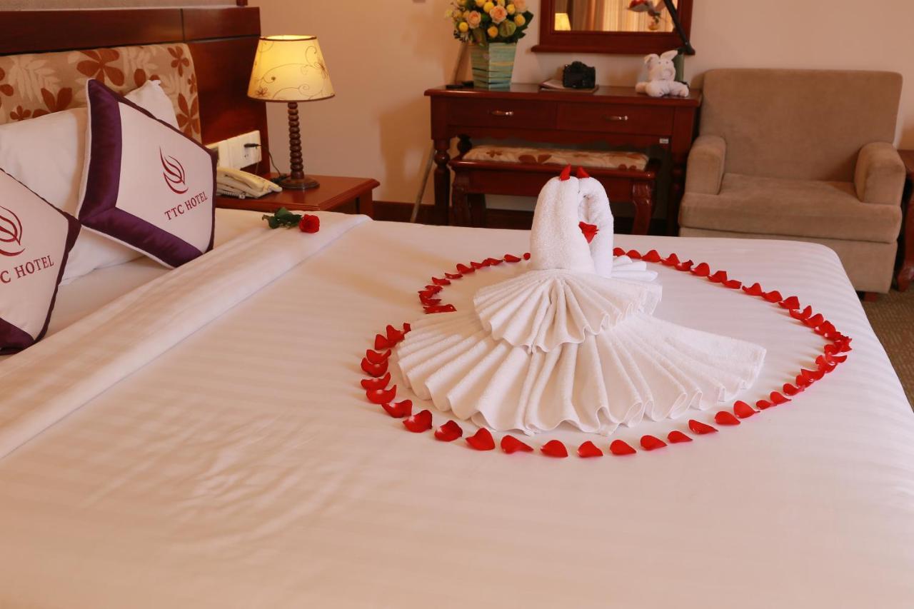 Ttc Hotel - Tan Binh Хошимин Экстерьер фото