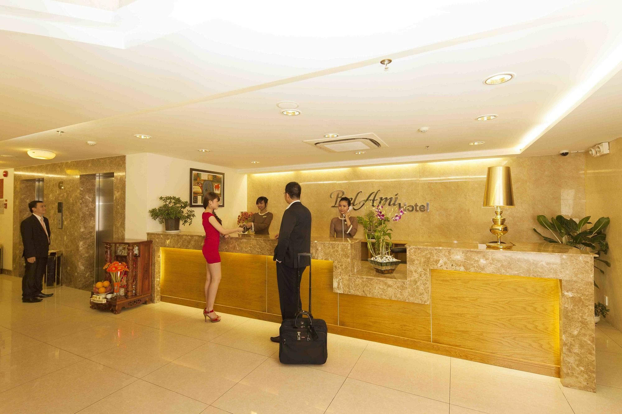 Ttc Hotel - Tan Binh Хошимин Экстерьер фото