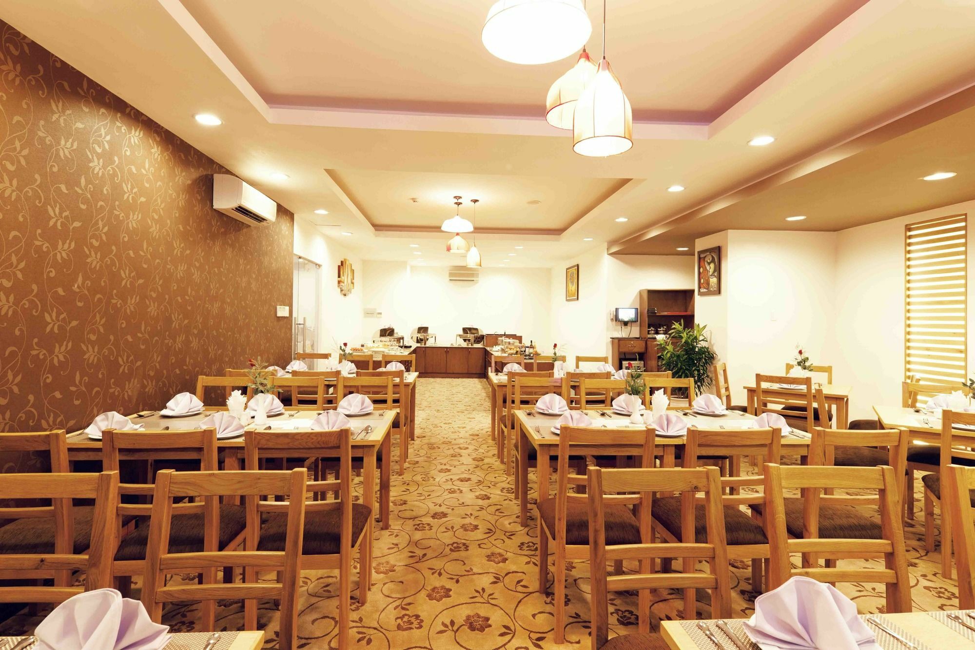 Ttc Hotel - Tan Binh Хошимин Экстерьер фото