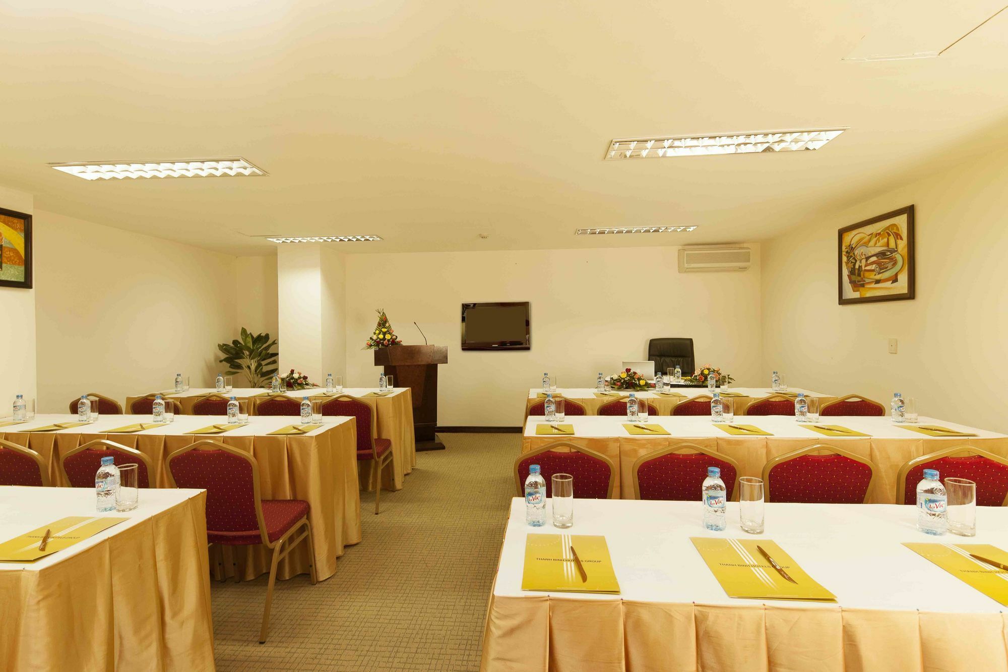Ttc Hotel - Tan Binh Хошимин Экстерьер фото