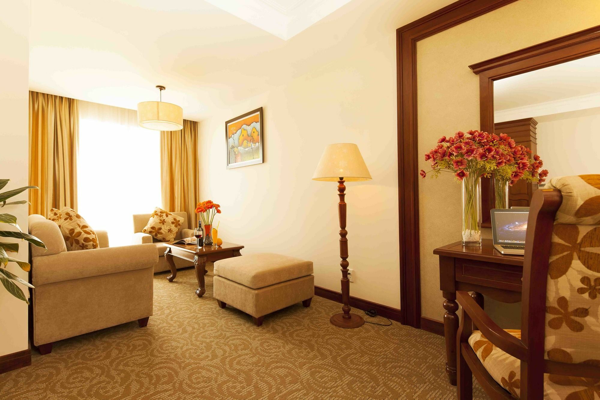 Ttc Hotel - Tan Binh Хошимин Экстерьер фото