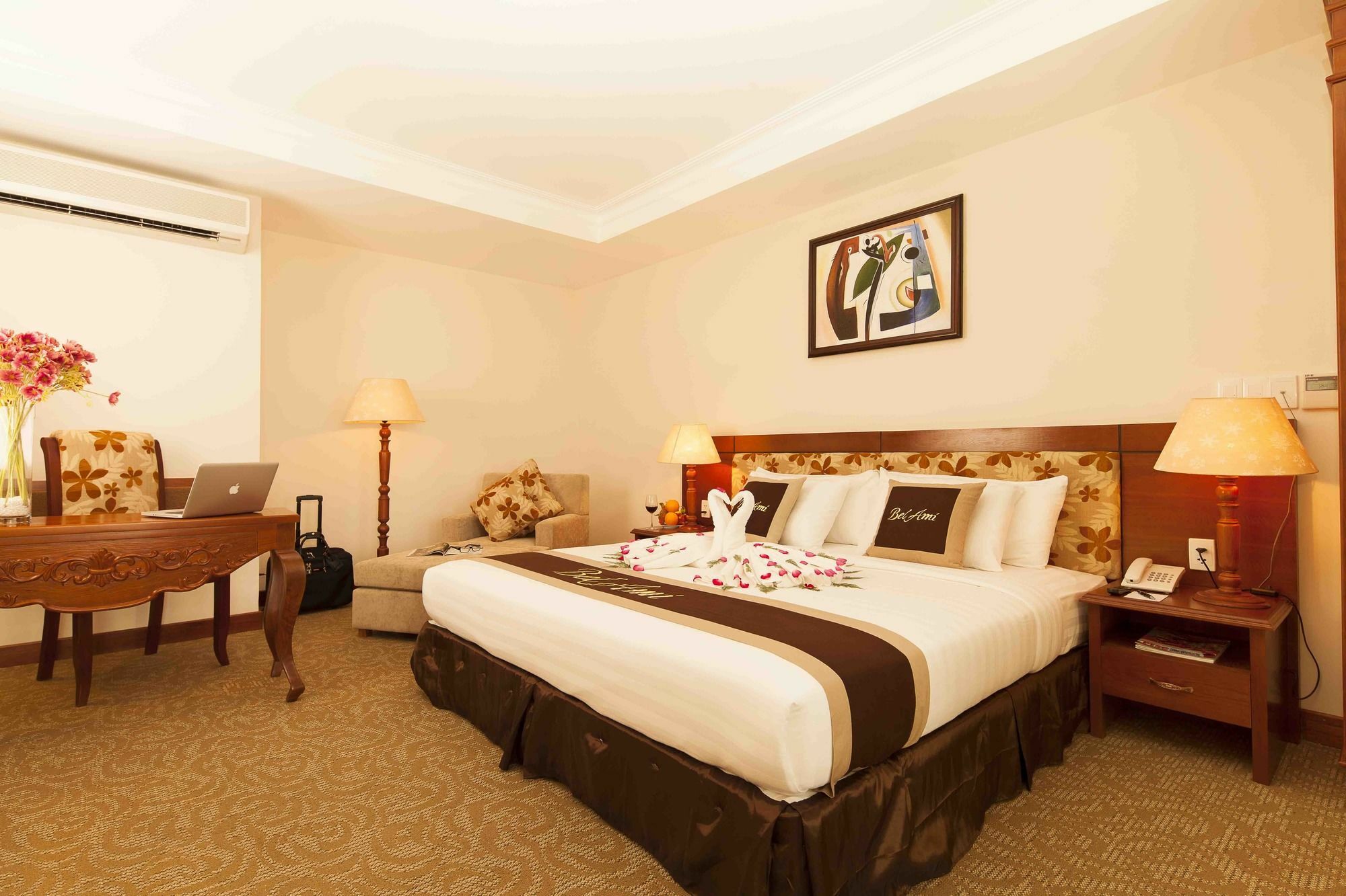 Ttc Hotel - Tan Binh Хошимин Экстерьер фото